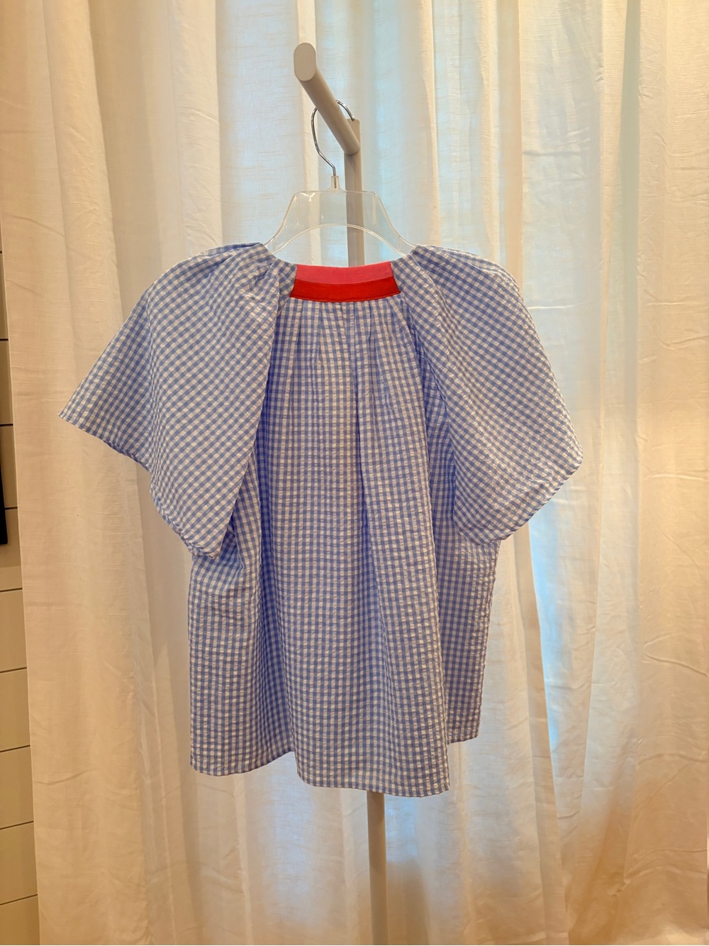 NWT THML THE BETSY BLOUSE Blue Gingham with Red and Pink Trim. SIZE M - Picture 2 of 8